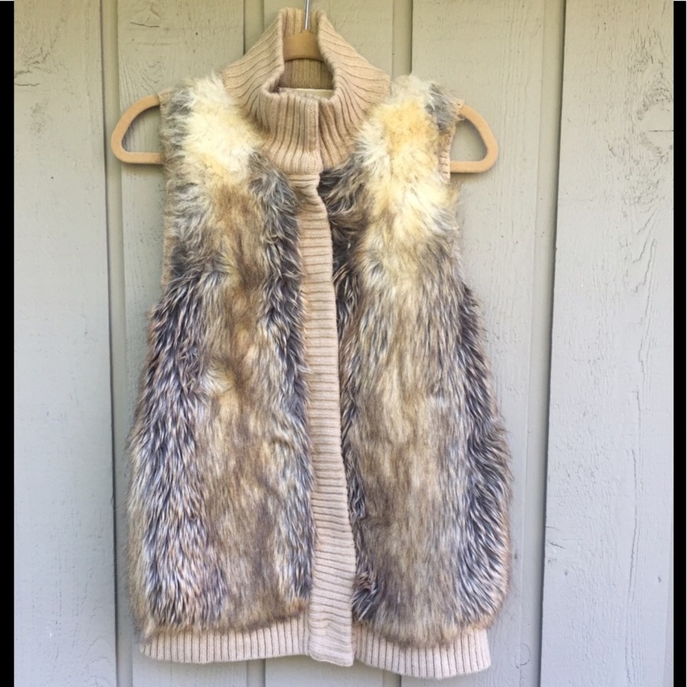 Michael Kors faux fur vest size Small
