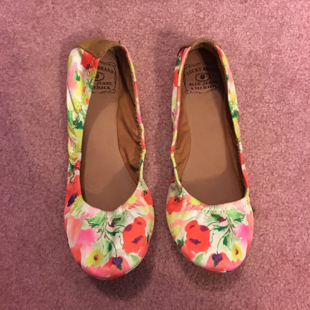 Lucky Brand floral flats