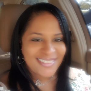 Meet your Posher, Yvonne