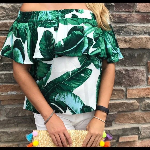 Last One 🎉 Palm Leaf Top - Picture 2 of 3