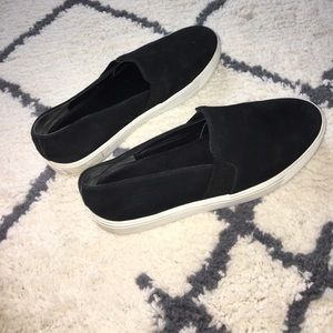 Vince "Berlin" slip on suede sneakers