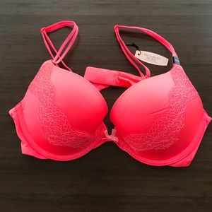 Victoria’s Secret Very Sexy Bra NWT