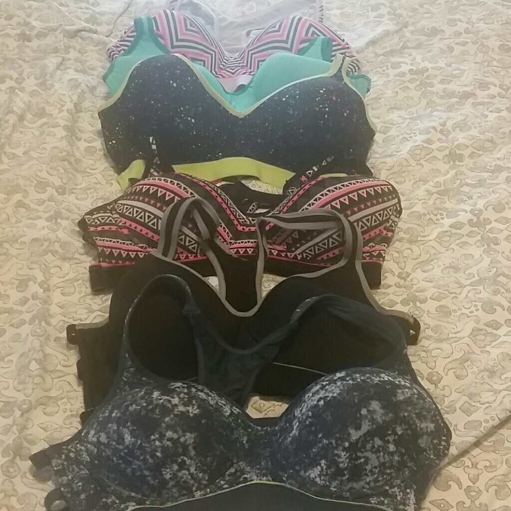 6 pack of sports bra's