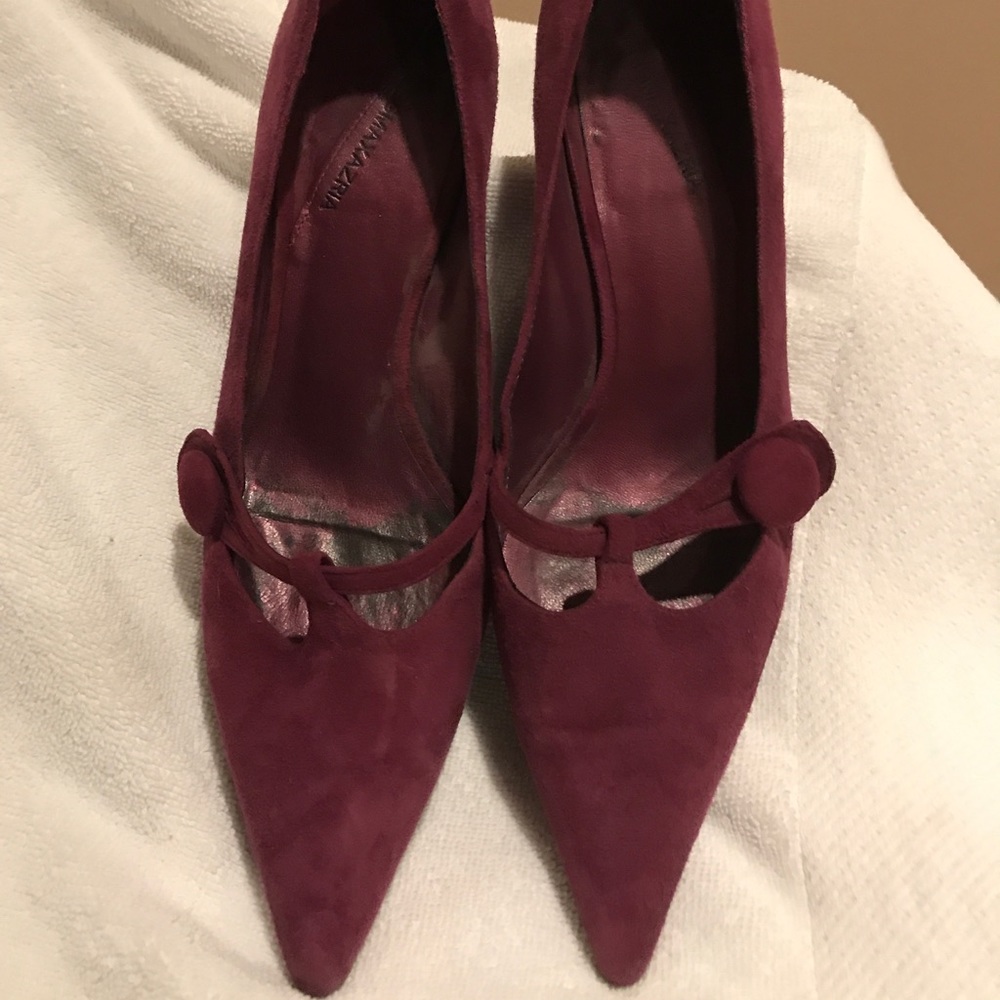 BCBG Suede Pumps