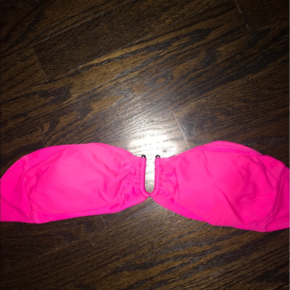Hot pink strapless bikini