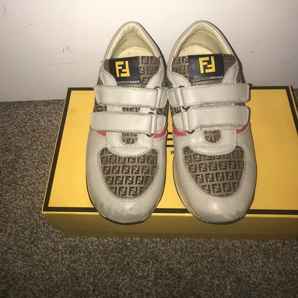 fendi kid shoes