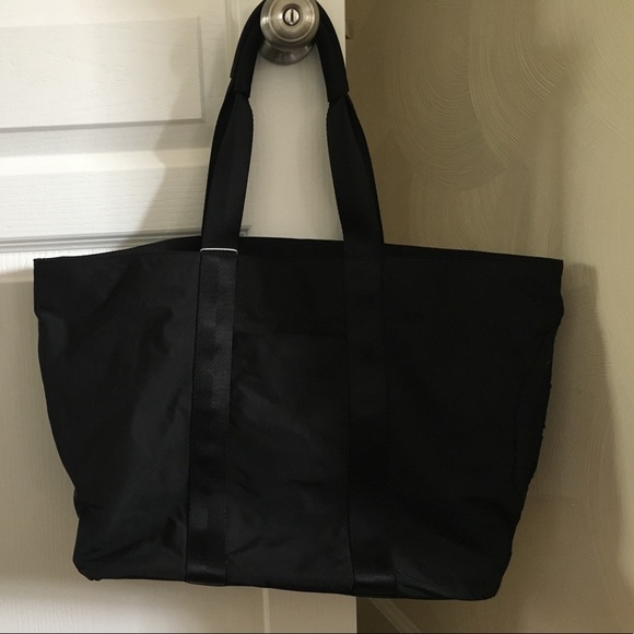 Authentic Tory Burch Nylon Penn Tote - Picture 5 of 5