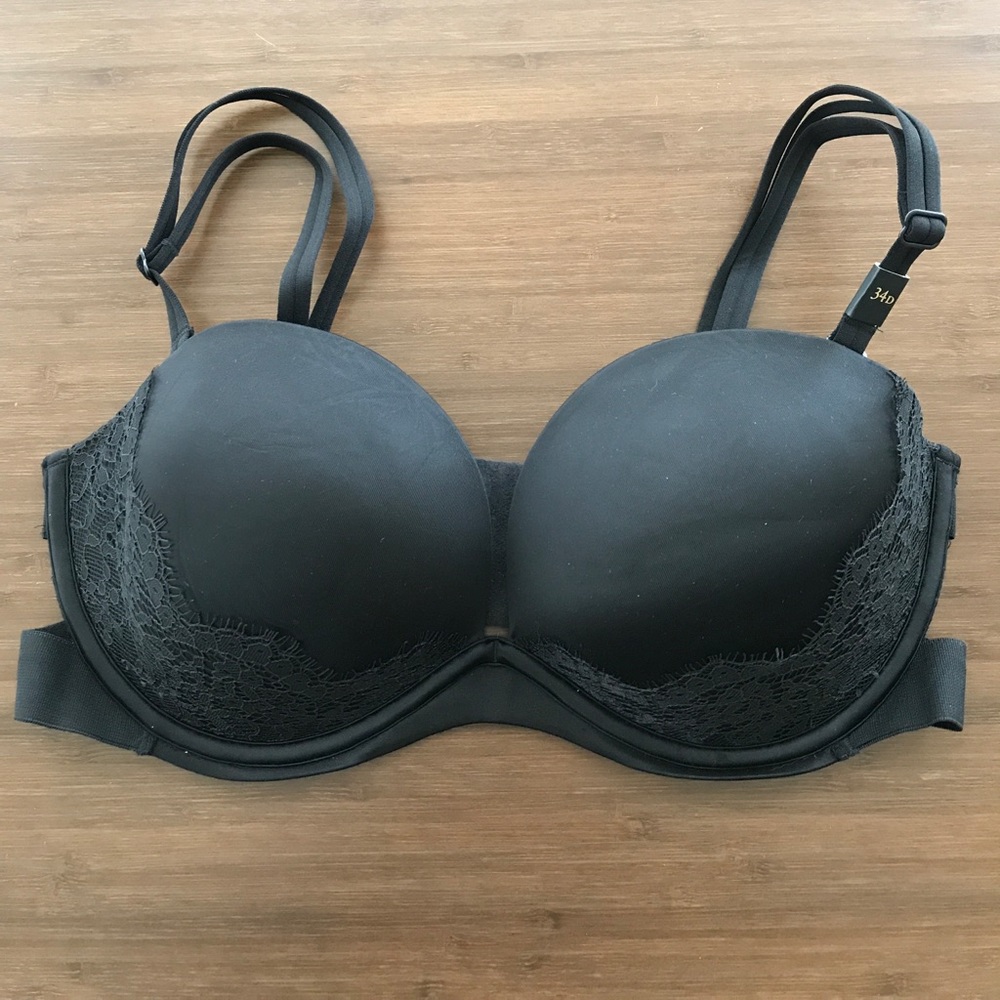 Victoria’s Secret Very Sexy push-up bra