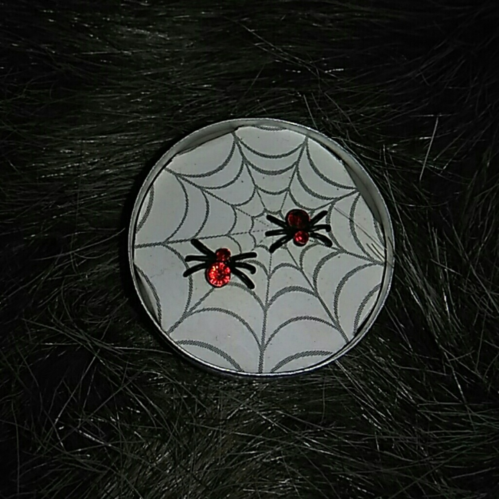Spider gem earring's