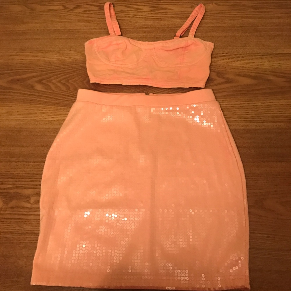 Peach sequin skirt,peach denim crop top , combo - Picture 5 of 6