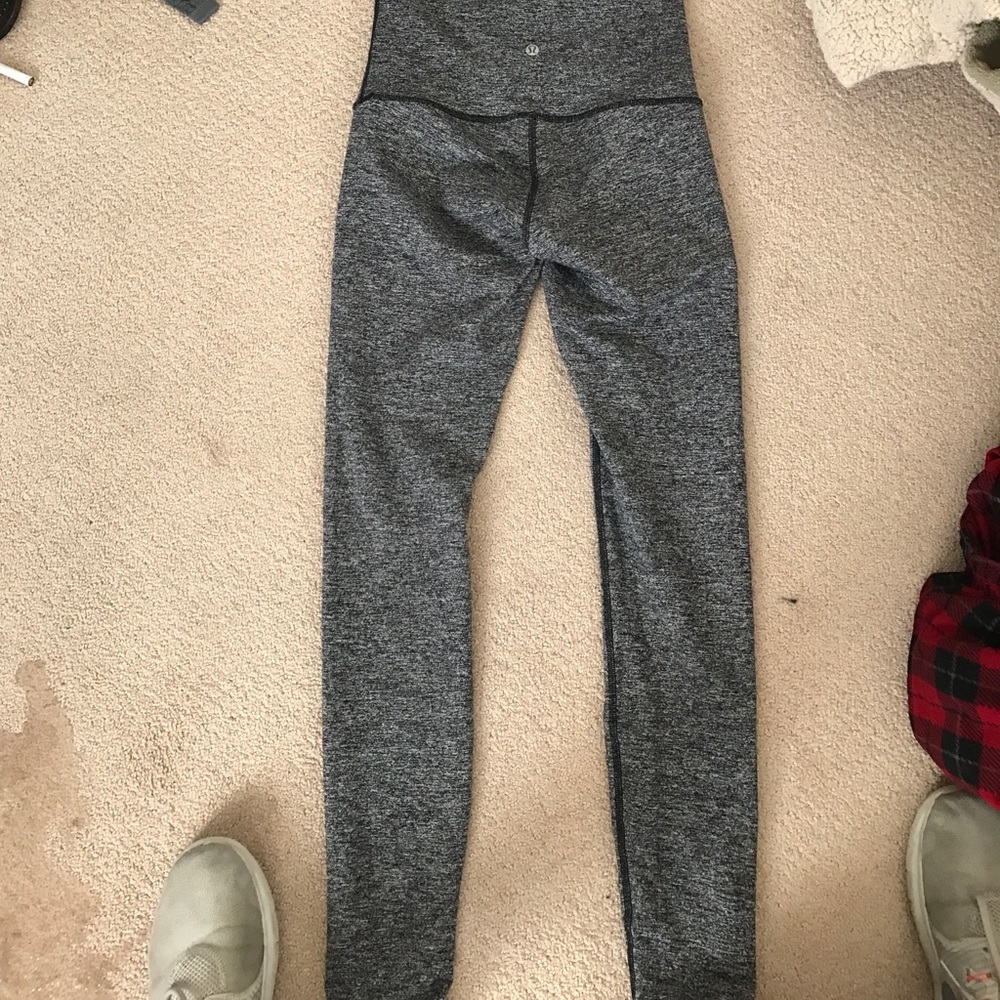 Black/grey lululemon pants