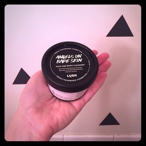 Lush Angels On Bare Skin Cleanser