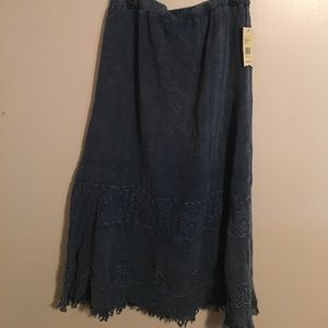 Brand New w/ Tags Reba Western style Skirt /large