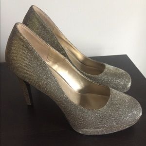 Glittery Silver/Gold Pumps