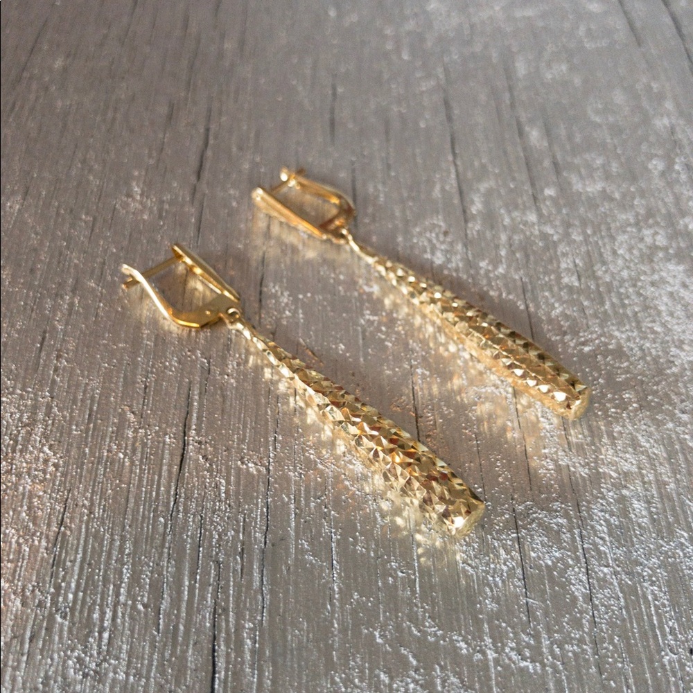 Diamond Cut Dangles 14k