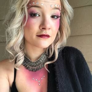 Meet your Posher, Jenna