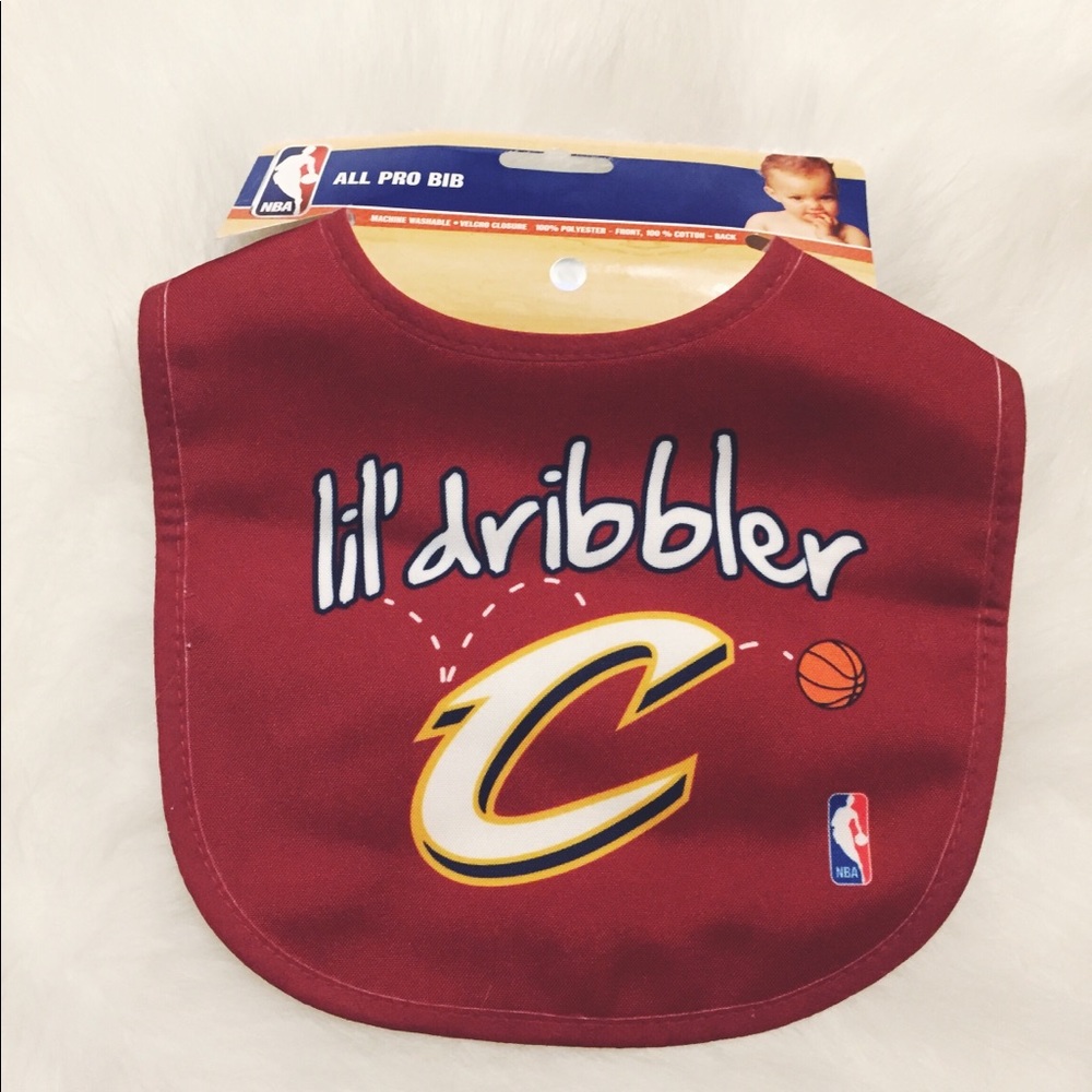 💞 NWT Cavaliers baby bib