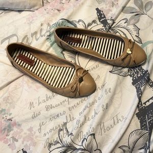 Nice Tan Betsey Johnson Flats Size 8