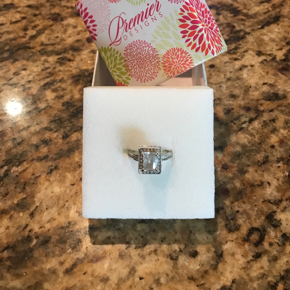 Smitten Ring