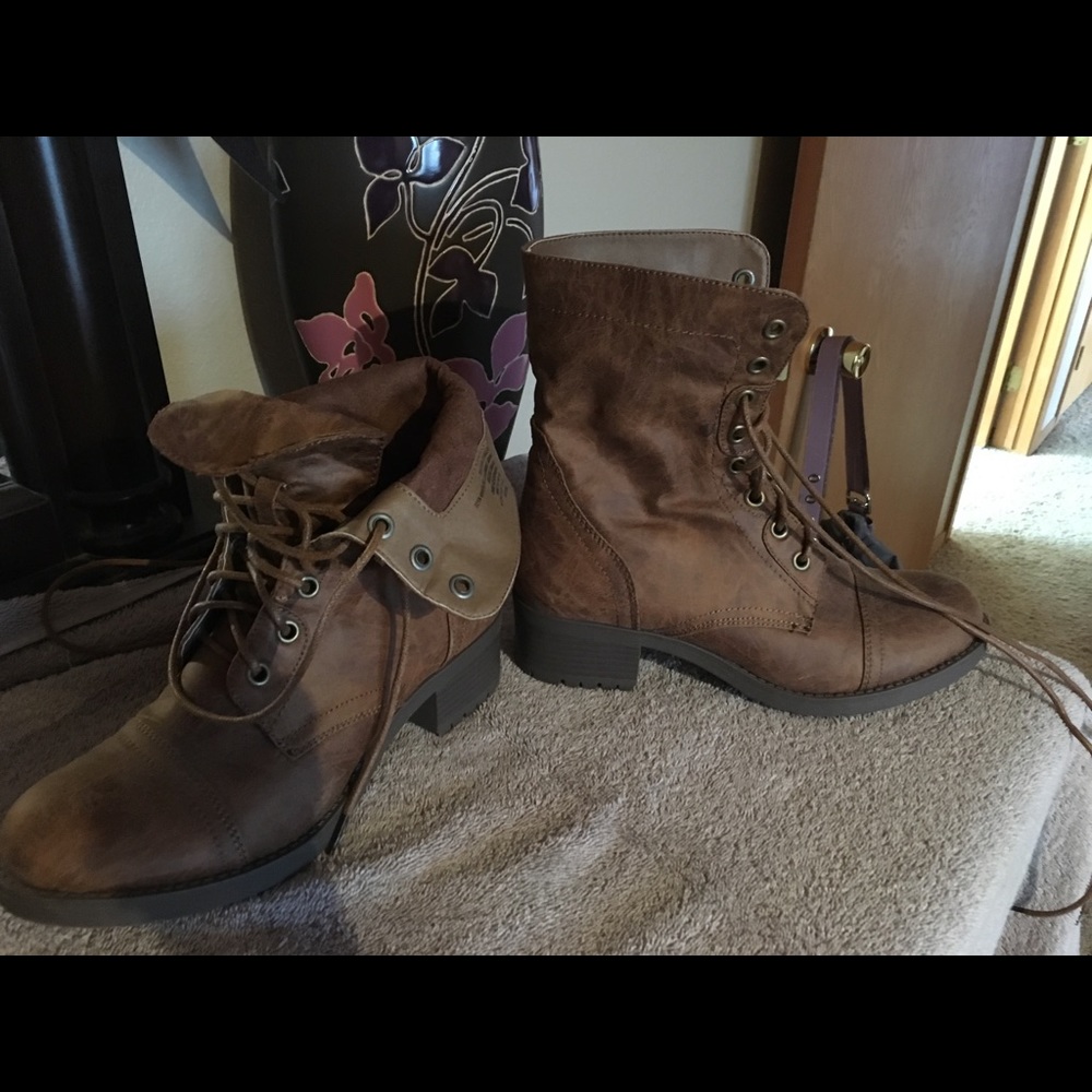 Brown boots