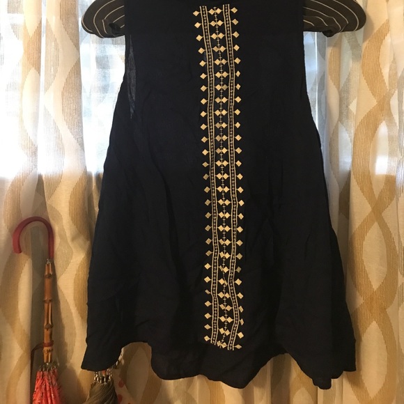 High Collar Tank with Tribal Detail & Keyhole Back - Picture 2 of 3