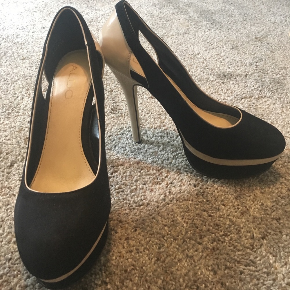 ALDO Black and Tan Heels Size 7 (37.5 EU)
