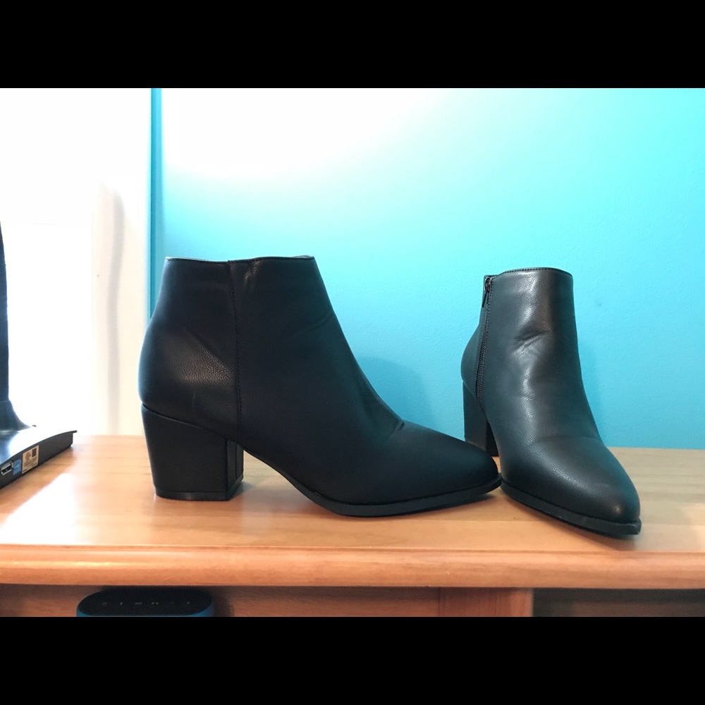 Black leather slightly heeled booties