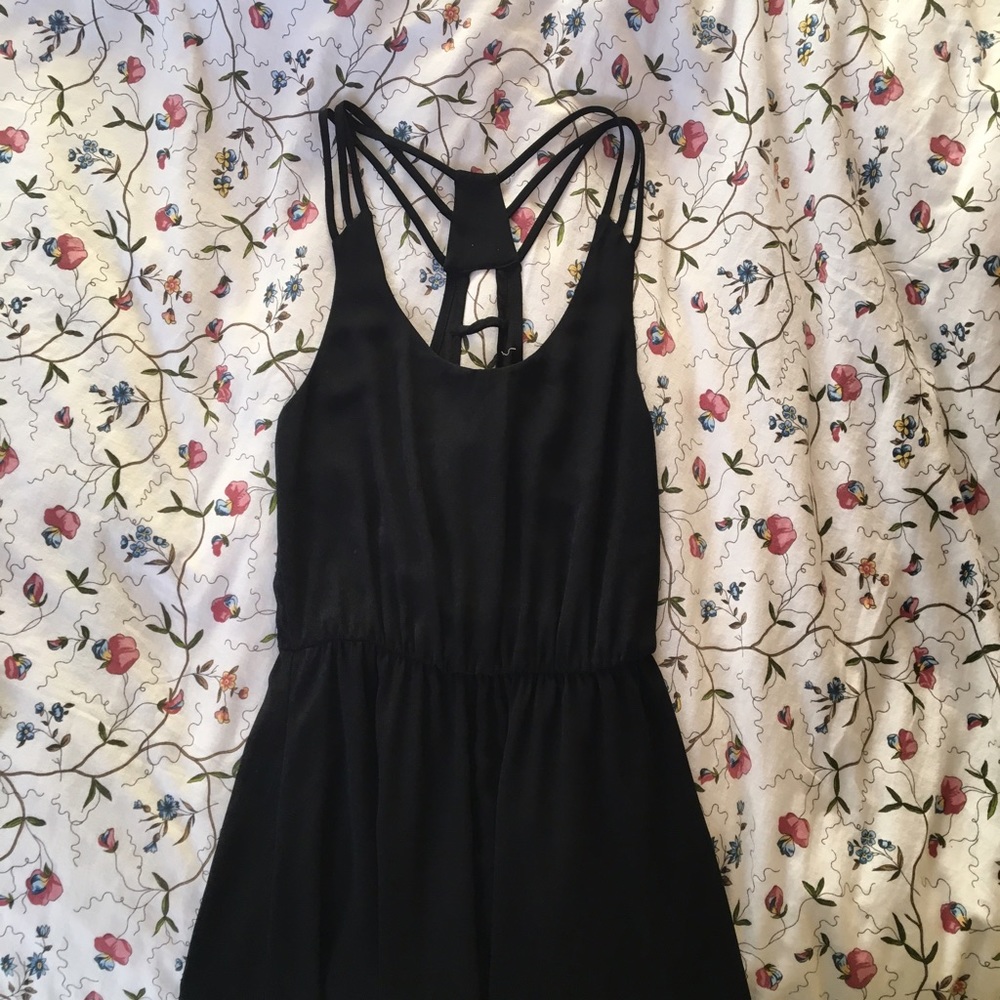 BLACK HIGH LOW DRESS