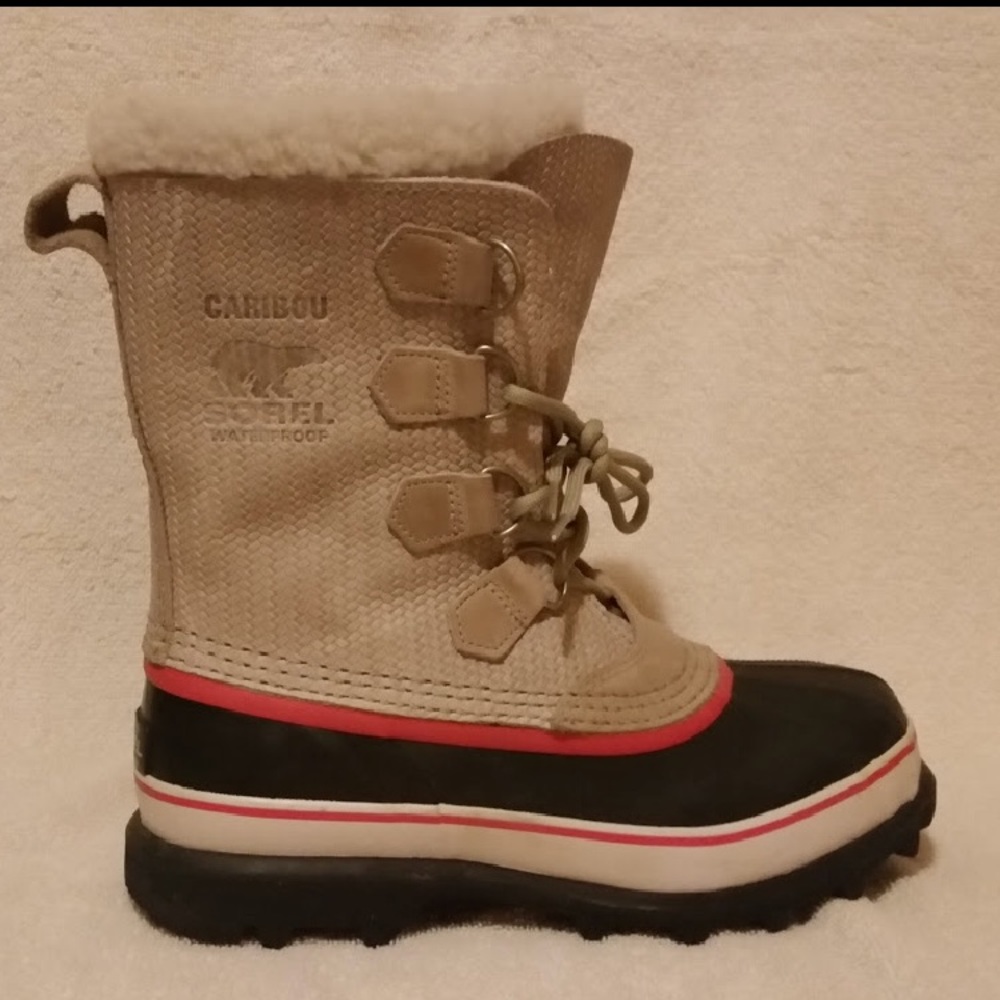 SOREL WOMEN’S CARIBOU BOOT