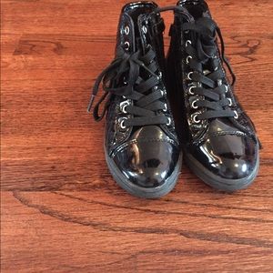 Geox girls black patent high tops!!! A Fall MUST