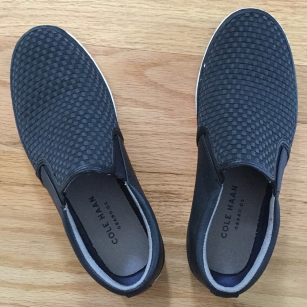 Cole Haan Black Slip On Sneakers Sz 7.5