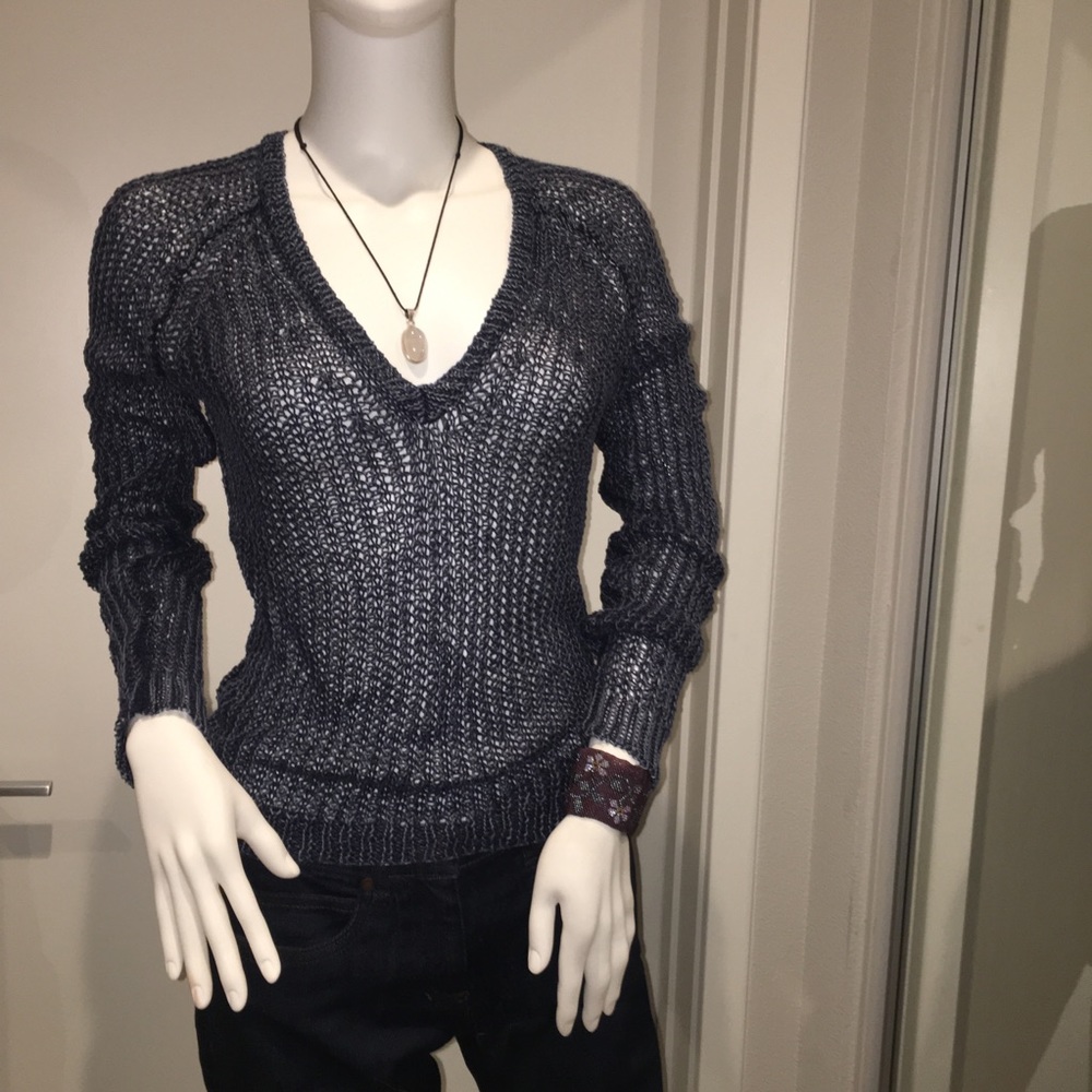 Stylemint v-neck sweater