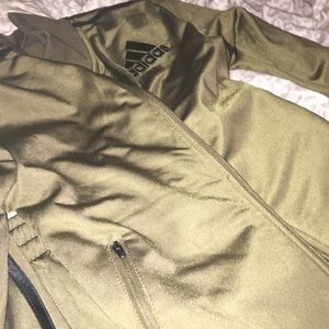 Kids adidas track suit