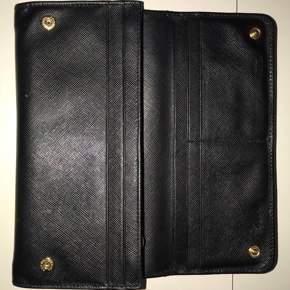 PRADA WALLET - Picture 2 of 8