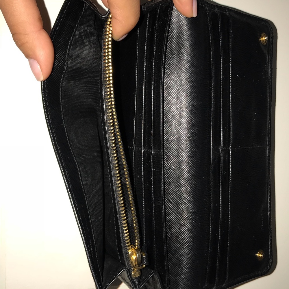 PRADA WALLET - Picture 3 of 8