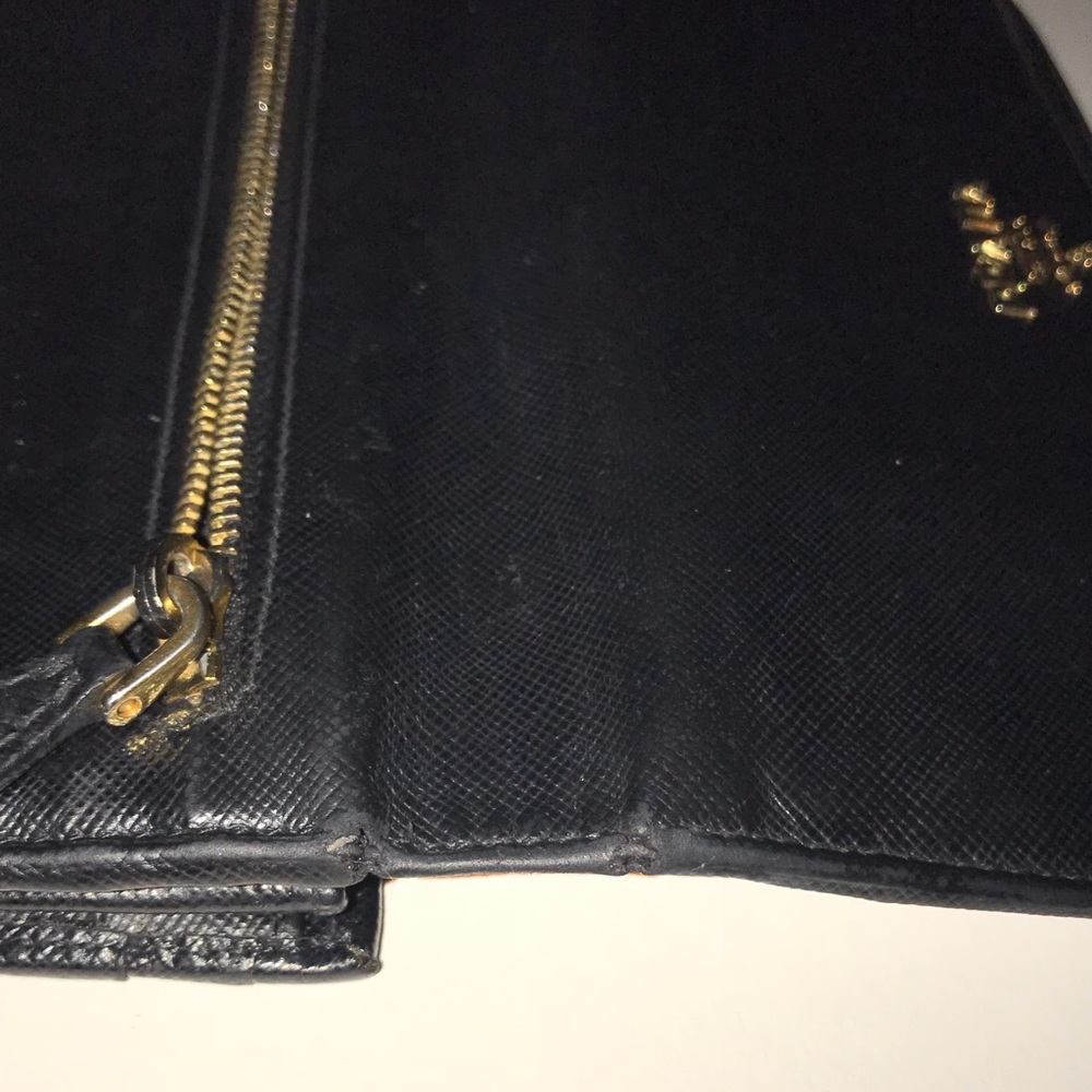 PRADA WALLET - Picture 7 of 8