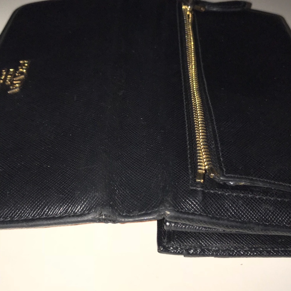 PRADA WALLET - Picture 8 of 8