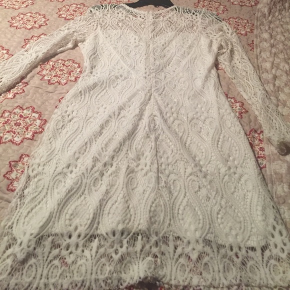 SOLD-Dress - Picture 3 of 4