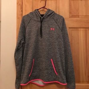 Under Armour Sweatshirt
