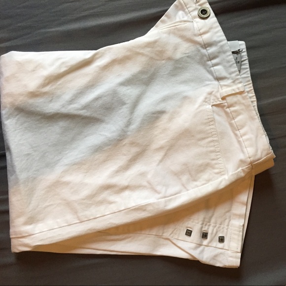 White Capris - Picture 1 of 3