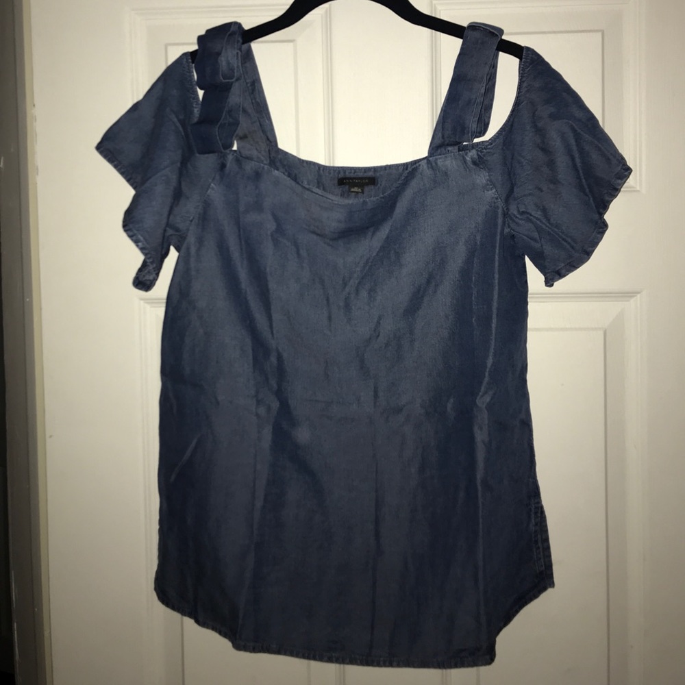 Ann Taylor chambray flutter sleeves cold shoulder