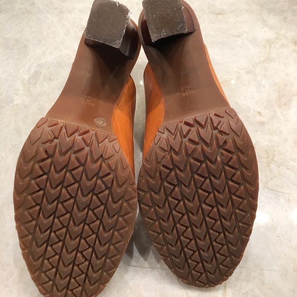 Michaels Kors Saddle Mule - Picture 6 of 8