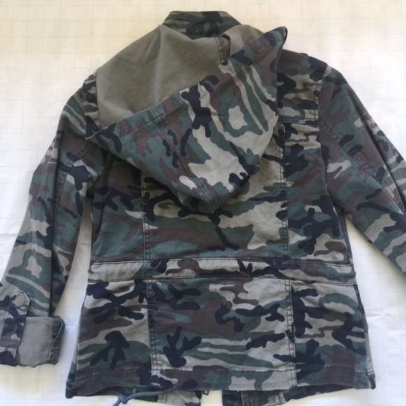 CAMO Hooded Utility Jacket - Picture 6 of 7
