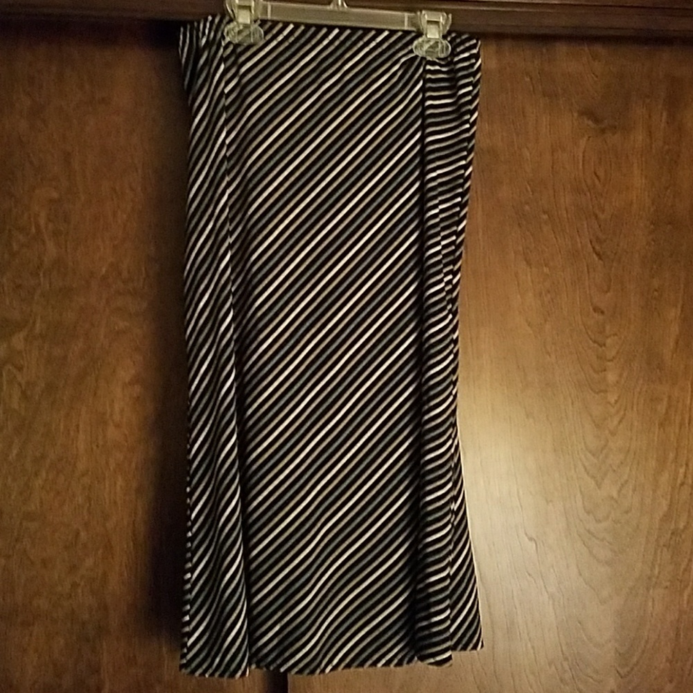 Striped skirt - Picture 2 of 5