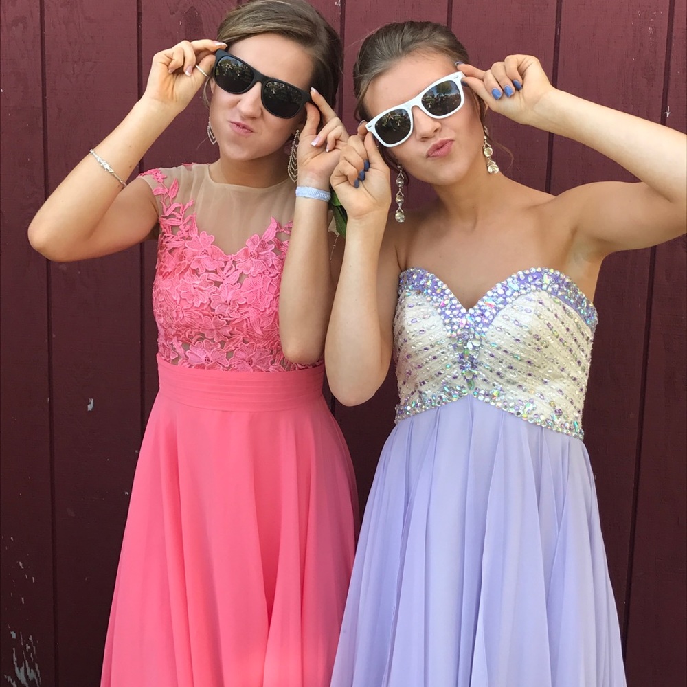 Prom Dress - Picture 3 of 5