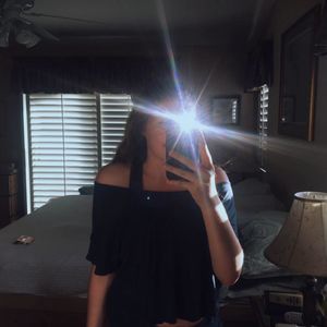 Meet your Posher, Leah