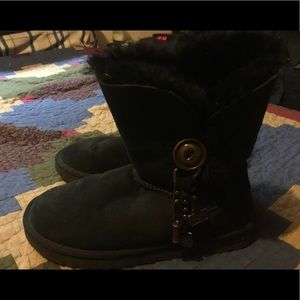 Ugg Azalea boots.