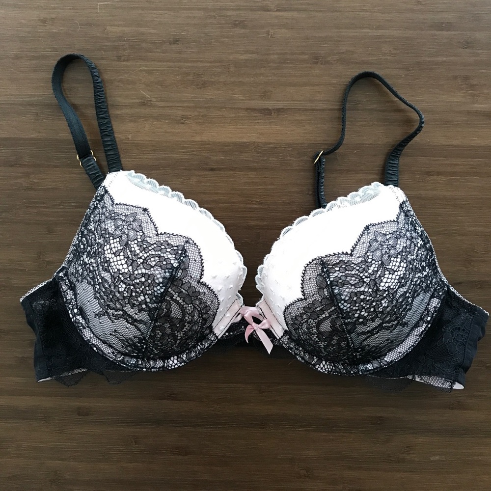 Victoria’s Secret Dream Angels Push-up Bra NWOT