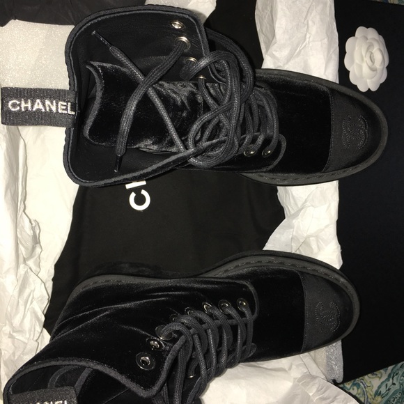 Chanel Velvet/Grosgrain Boots - Picture 3 of 7
