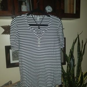 Adorable short sleeved Banana Republic top